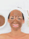 5 mythes à briser sur le gommage visage (et comment faire peau neuve)